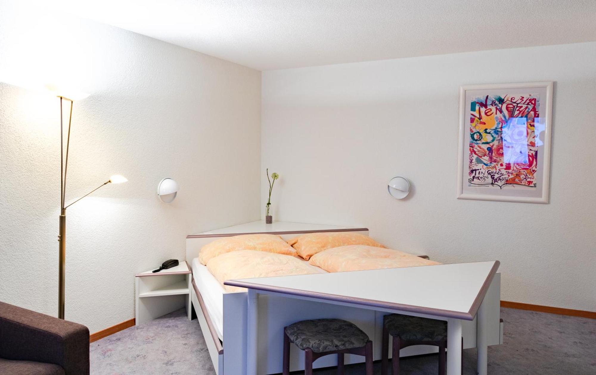 Hotel Viktoria Eden อาเดลโบเดิน ห้อง รูปภาพ