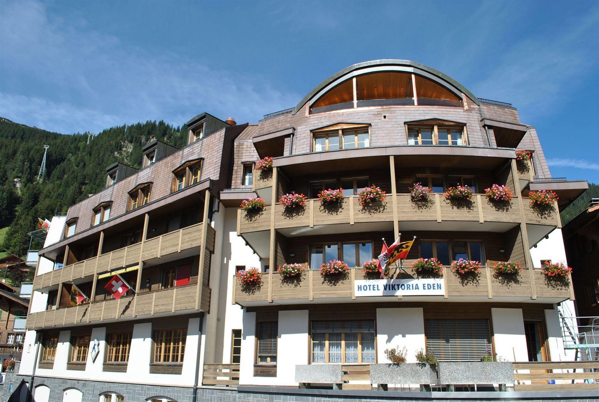 Hotel Viktoria Eden อาเดลโบเดิน ภายนอก รูปภาพ