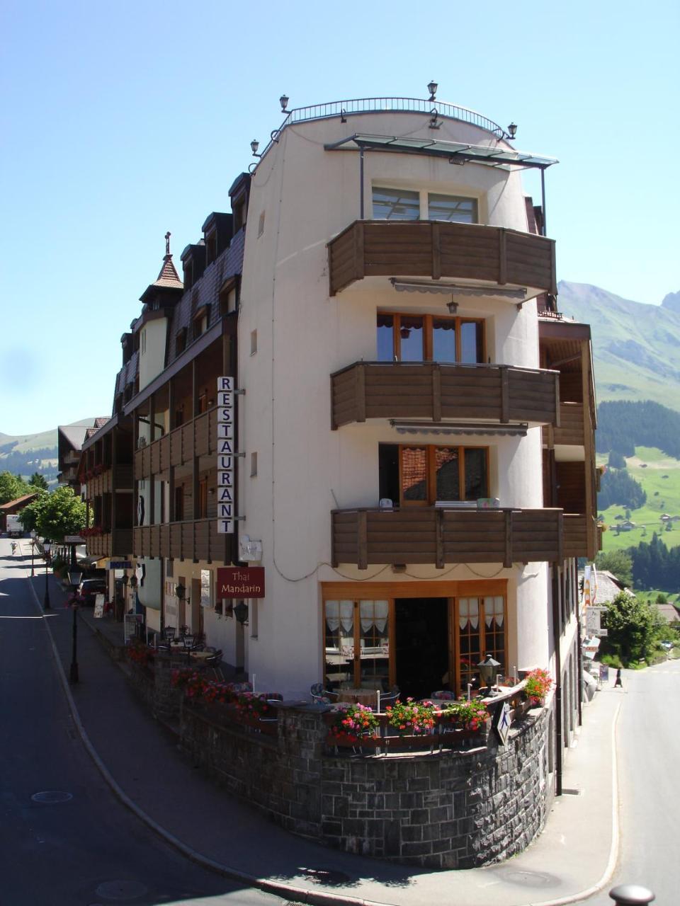 Hotel Viktoria Eden อาเดลโบเดิน ภายนอก รูปภาพ